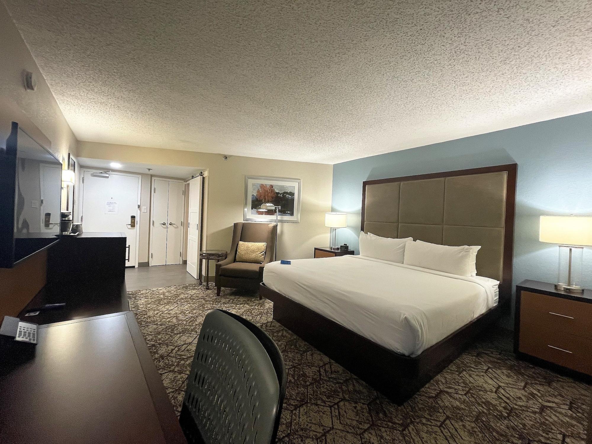 Hotel Doubletree By Hilton Memphis Esterno foto