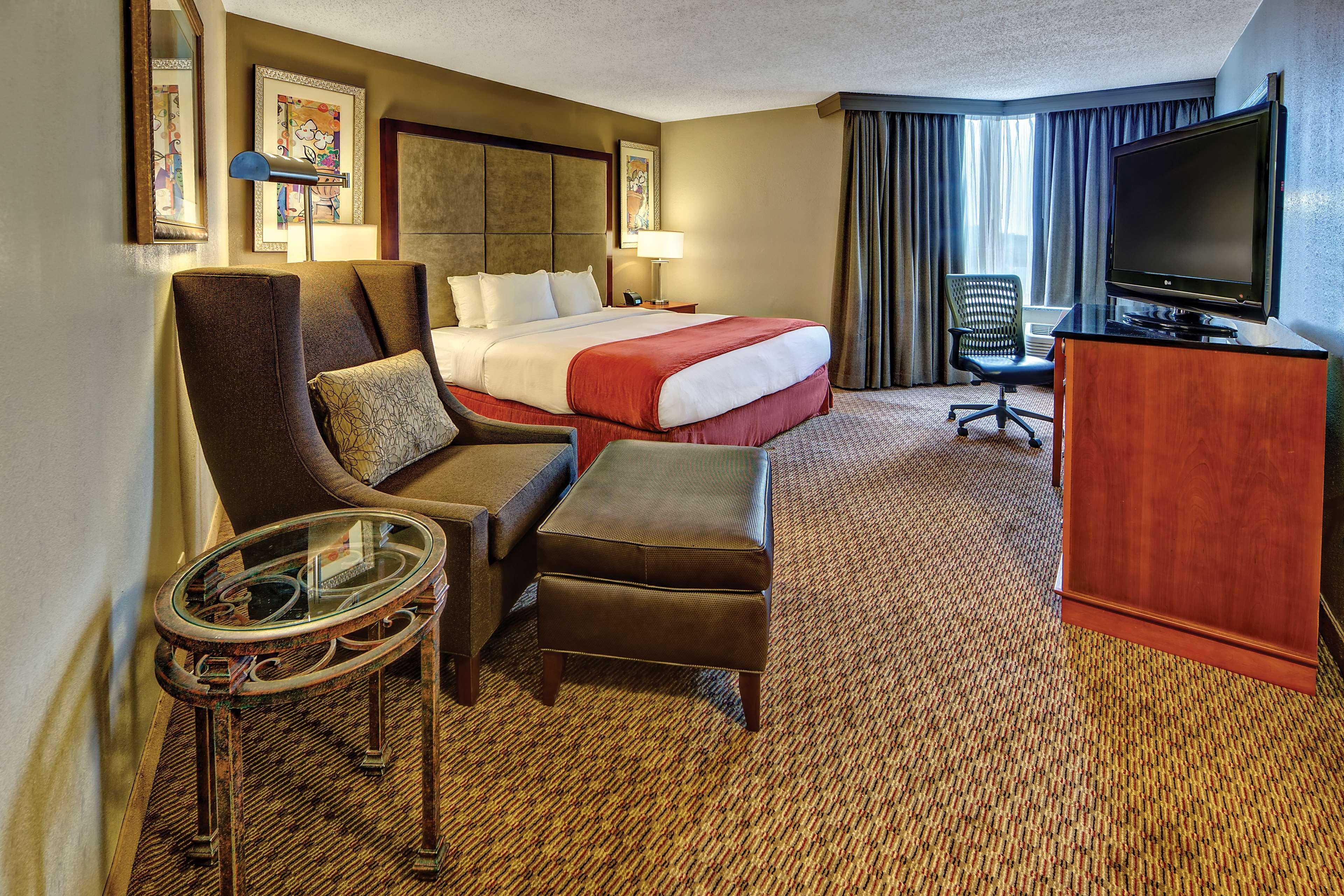 Hotel Doubletree By Hilton Memphis Esterno foto