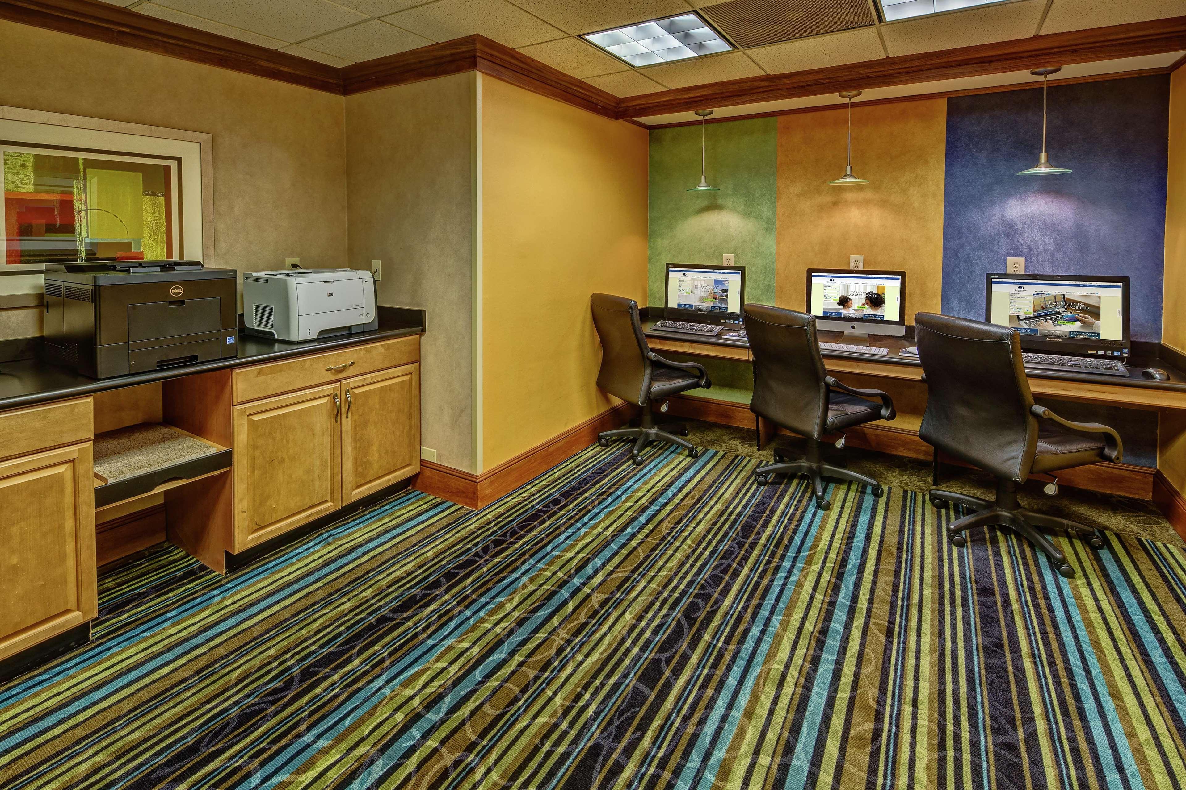 Hotel Doubletree By Hilton Memphis Esterno foto