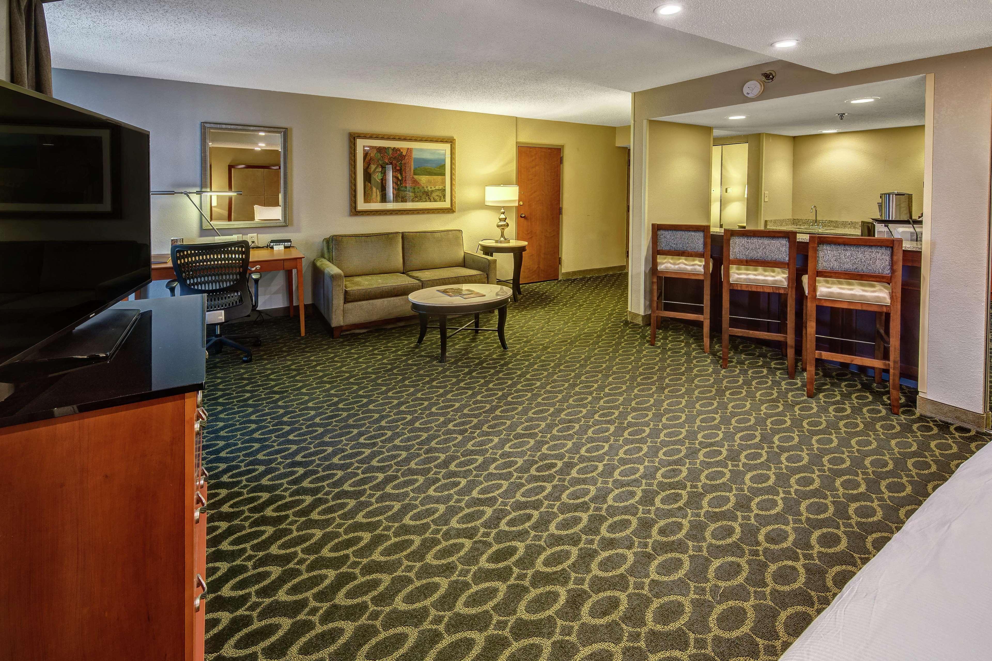 Hotel Doubletree By Hilton Memphis Esterno foto