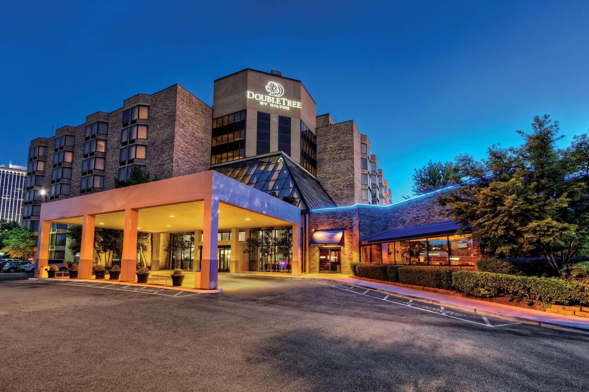 Hotel Doubletree By Hilton Memphis Esterno foto